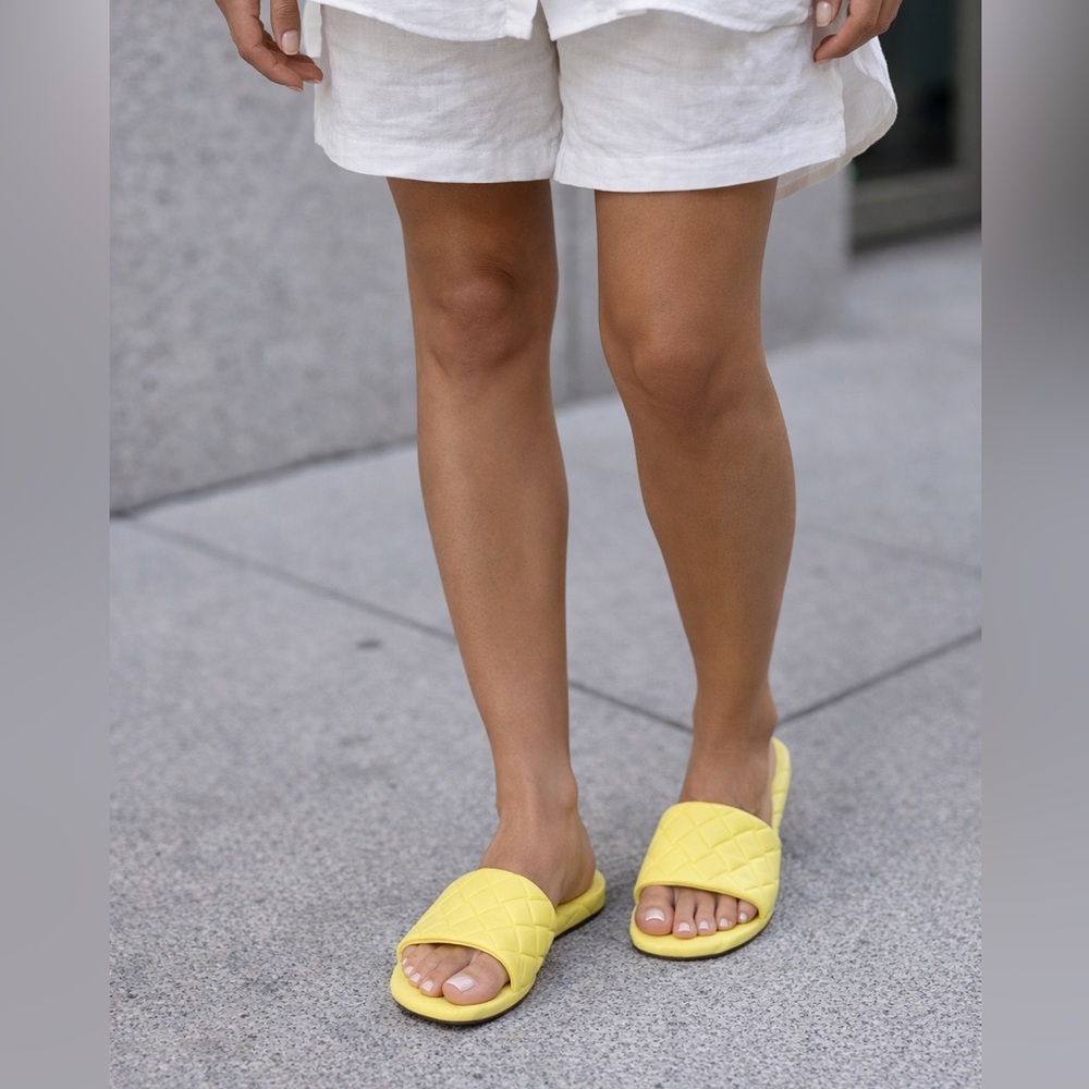 BOTTEGA VENETA Quilted Slides